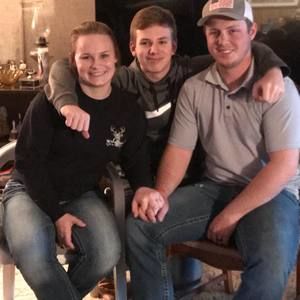 Meet your Posher, Kelsey